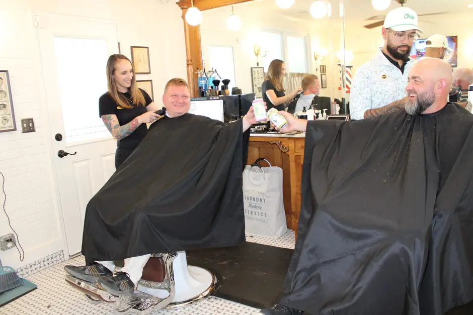 Straight razor and hot towel